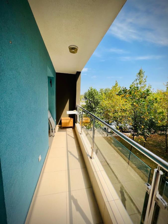 The Airport Loft Apartment โอโตเปนี ภายนอก รูปภาพ